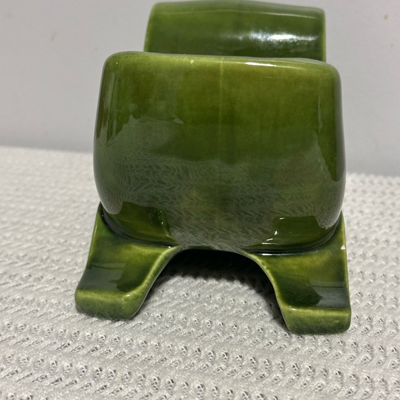 Vintage Haeger Green Ceramic Sleigh Planter - Picture 4 of 10